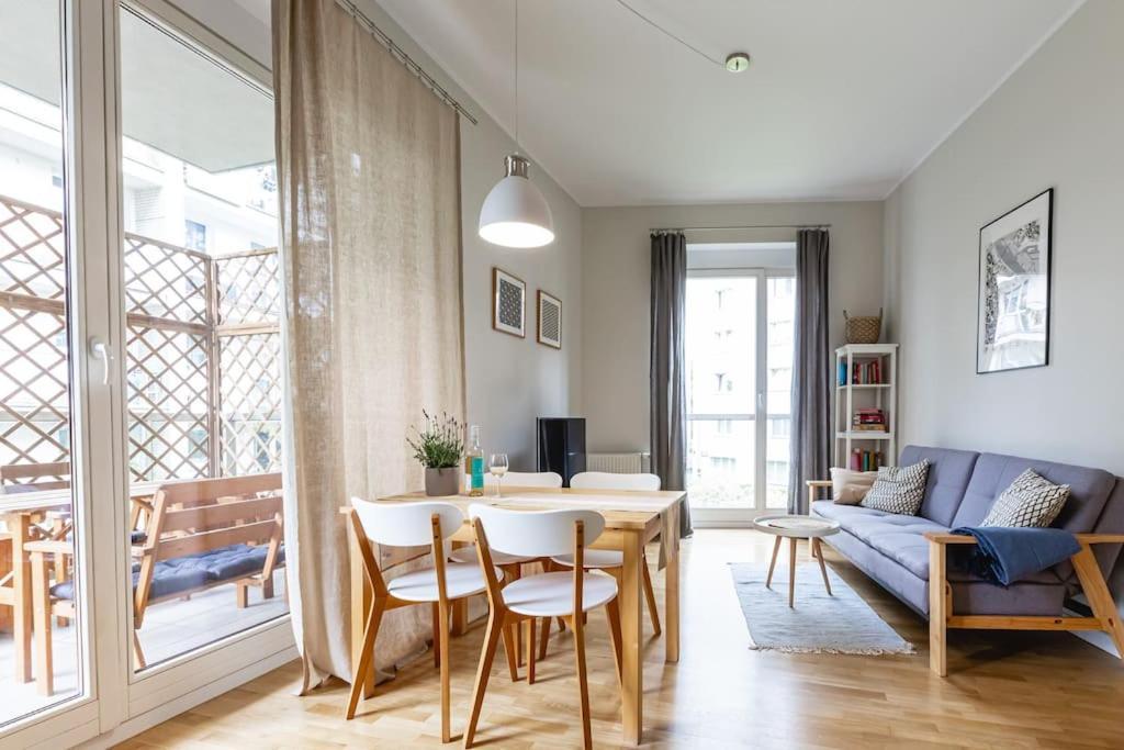 Bright And Cozy Apartment Near Park, With A Huge Terrace. Warszawa Eksteriør billede